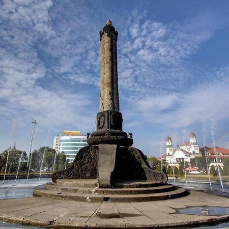 New Mira Hotel Semarang Dış mekan fotoğraf