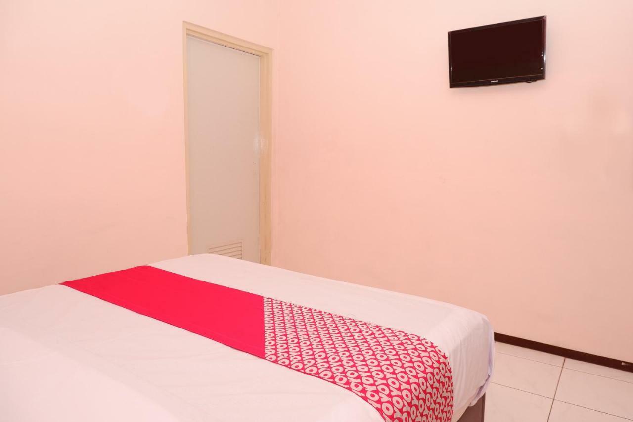New Mira Hotel Semarang Dış mekan fotoğraf
