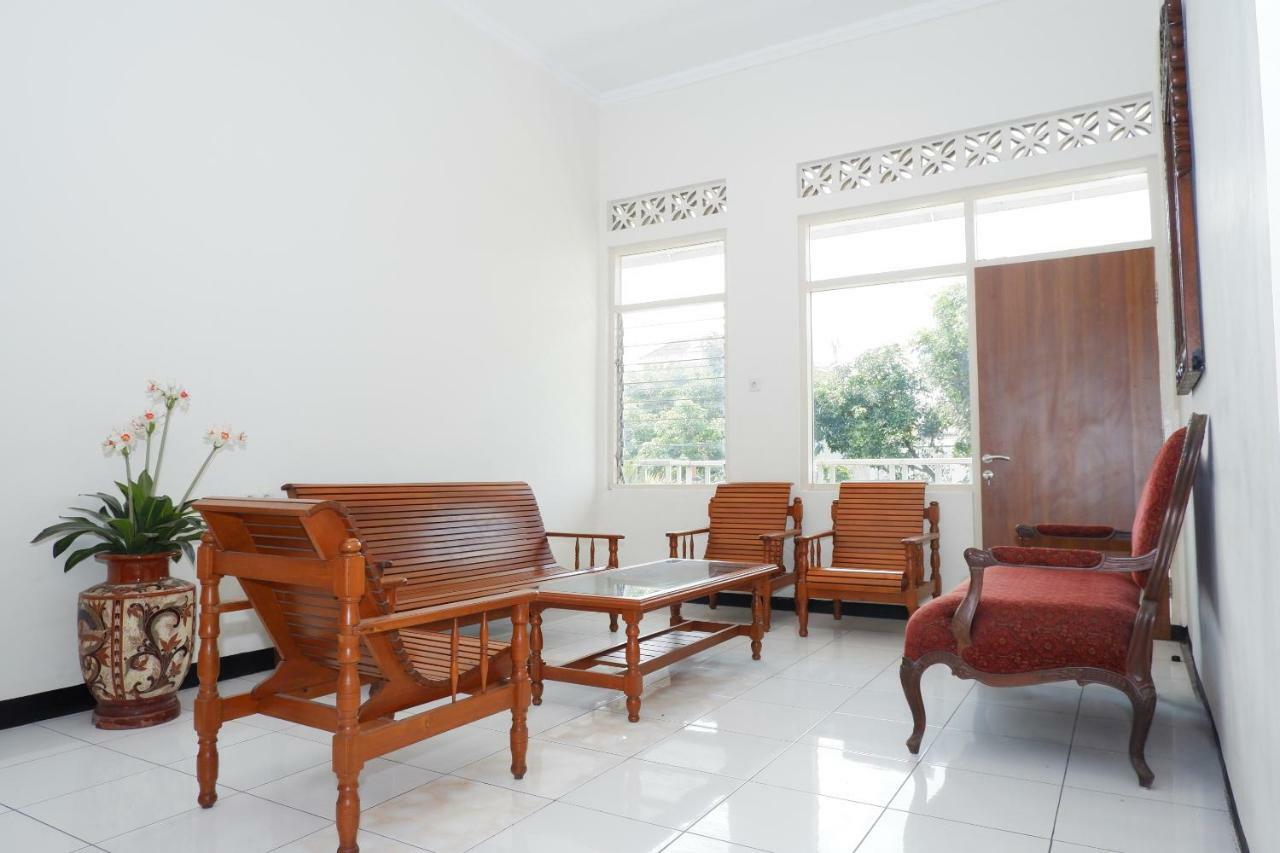 New Mira Hotel Semarang Dış mekan fotoğraf