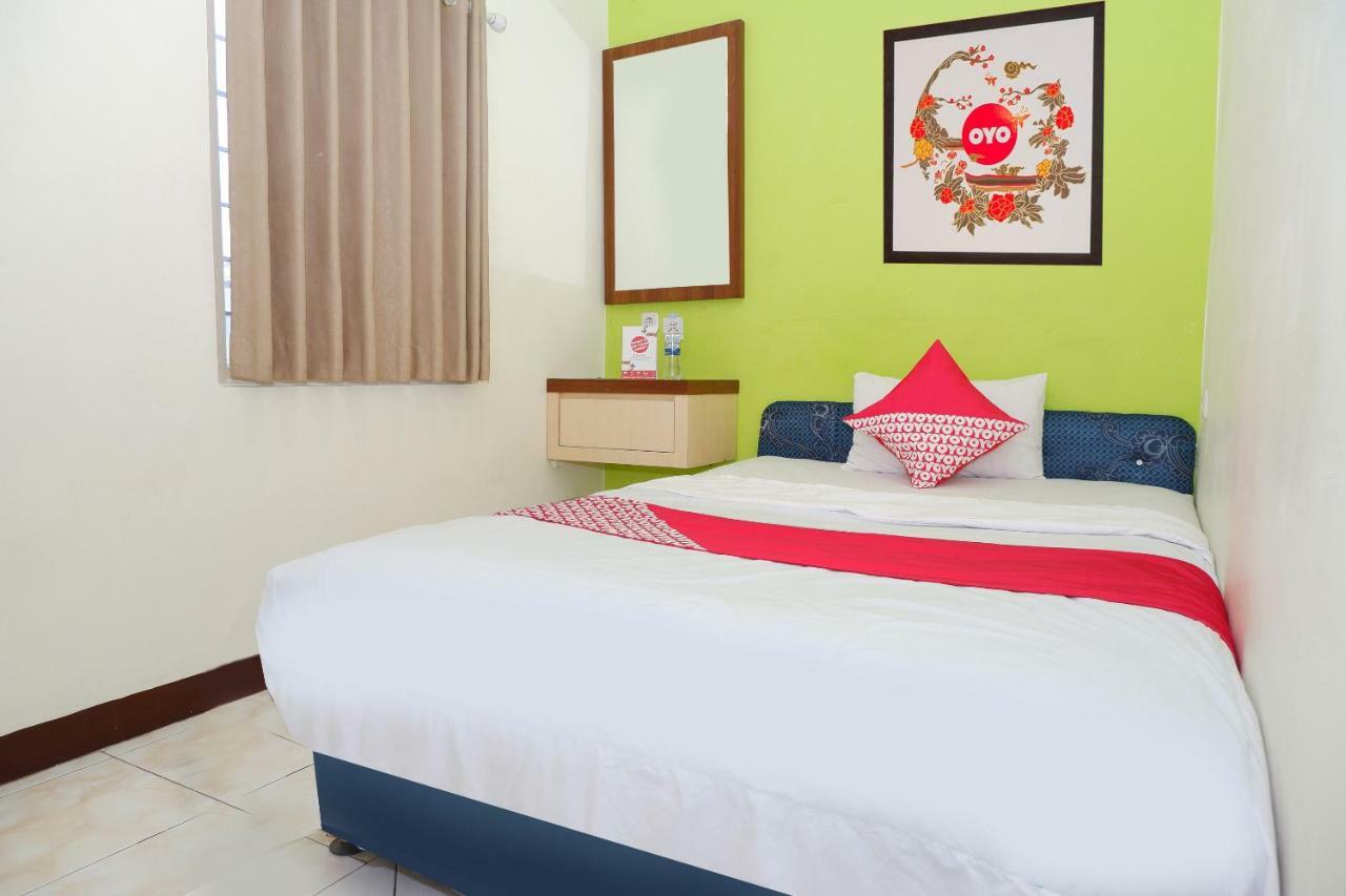 New Mira Hotel Semarang Dış mekan fotoğraf