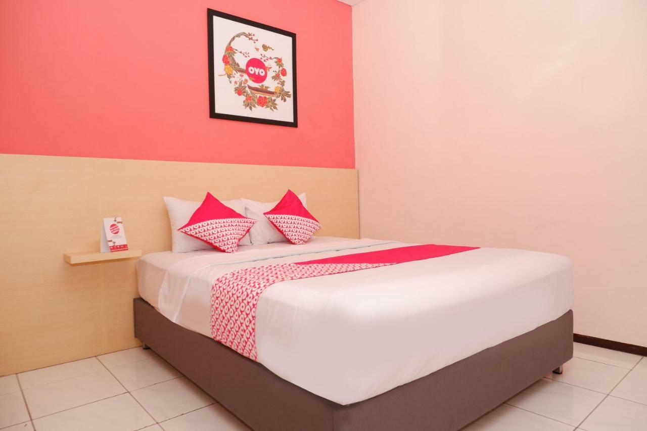 New Mira Hotel Semarang Dış mekan fotoğraf