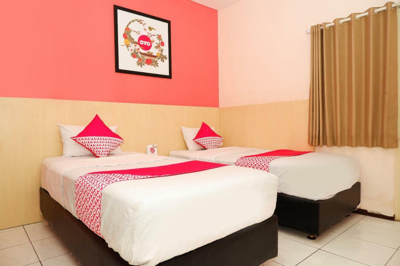 New Mira Hotel Semarang Dış mekan fotoğraf