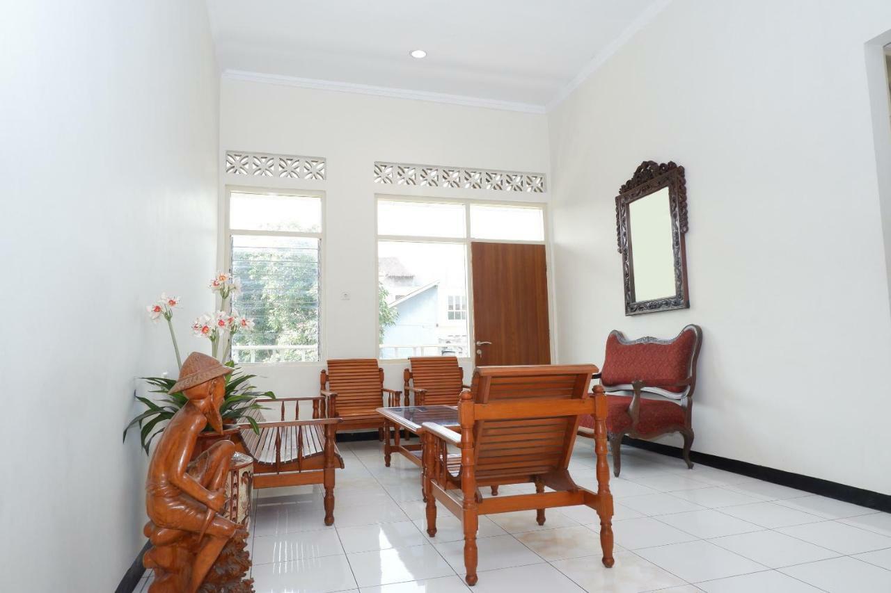 New Mira Hotel Semarang Dış mekan fotoğraf